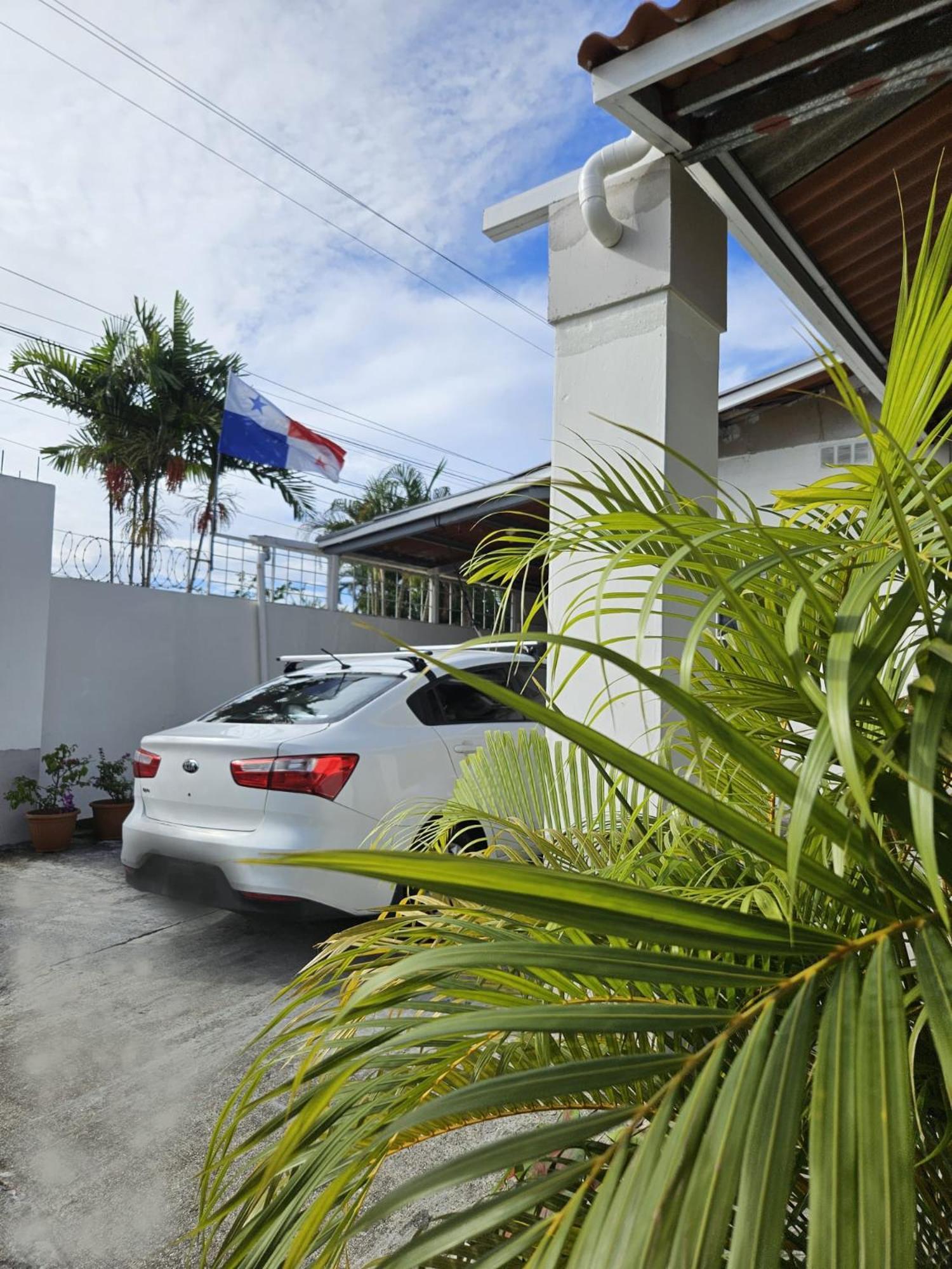 Tocumen Airport Los Corcho Suites Tapia Numero Dos Экстерьер фото